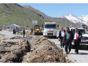 Bitlis'te, Eskiyen İçme Suyu Hatları Yenileniyor