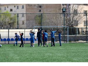 Hizan'da Okullar Arası Futbol Turnuvası