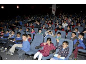 Kars'ta 800 Çocuk Sinema İle Buluşacak