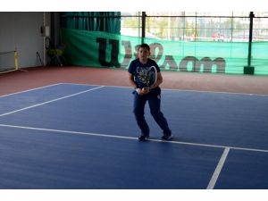 Malatya'da Çocuklar Tenisle Buluştu