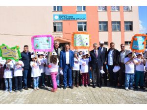 Tatvan'daki Öğrencilerden Örnek Davranış