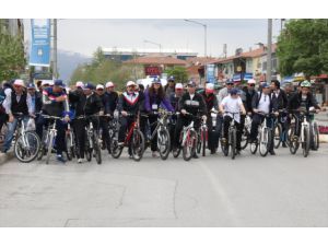 Erzincan'da Sağlıklı Yaşam İçin Pedal Çevirdiler