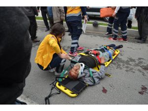 Kahramanmaraş Ve Malatya'da Trafik Kazaları: 2 Ölü, 1 Yaralı