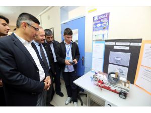 Darende'de Tübitak Bilim Fuarları Başladı