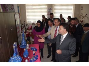 Keban'da Kursiyerlerin Eserleri Sergilendi