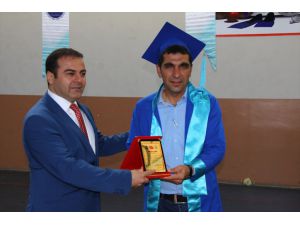 Erciş Myo'da Mezuniyet Töreni