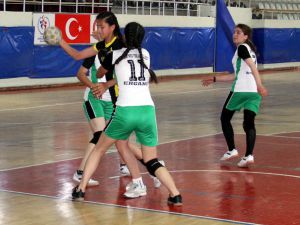 Hentbol: Yıldızlar Grup Müsabakaları