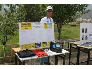 Oltu'da Tübitak Bilim Fuarı Açıldı