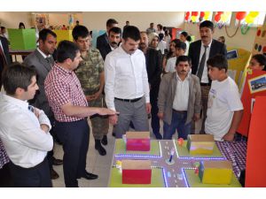 Arguvan'da Tübitak Bilim Fuarı