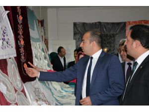 Aşkale'de Yıl Sonu Sergisi