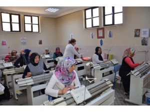 Malatya'da Kadınlara Trikotaj Kursu
