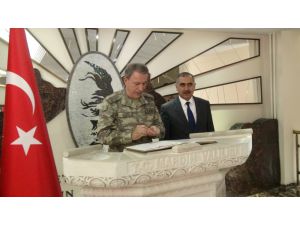 Genelkurmay Başkanı Akar, Mardin Valisi Koçak'ı Ziyaret Etti