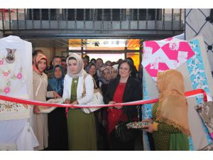 Ahlat Hem'den Yıl Sonu Sergisi