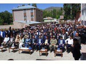 Muradiye'de 'Mutlu Toplum Umutlu Gençlik Merkezi' Açılışı