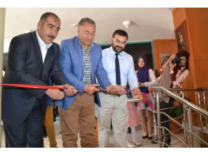 Tatvan'da Resim Sergisi Açıldı