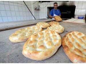 Pide Ustalarının Ramazan Mesaisi Başladı