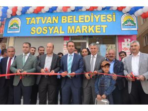 Tatvan'da 'Sosyal Market' Açılışı