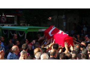 Patlamada Ölen Tekin Çifti, Son Yolculuklarına Uğurlandı