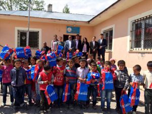 Ercişli Öğrencilere Giyim Yardımı