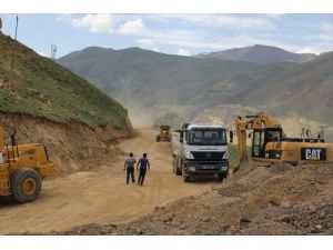 Başkale'de Yol Çalışmaları