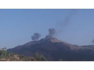 Tsk'nın Vurduğu Bölgelerden Duman Yükseldi