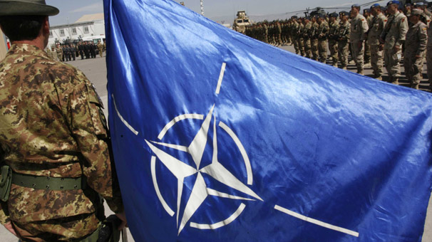 NATO Afganistan'ın peşini bırakmıyor