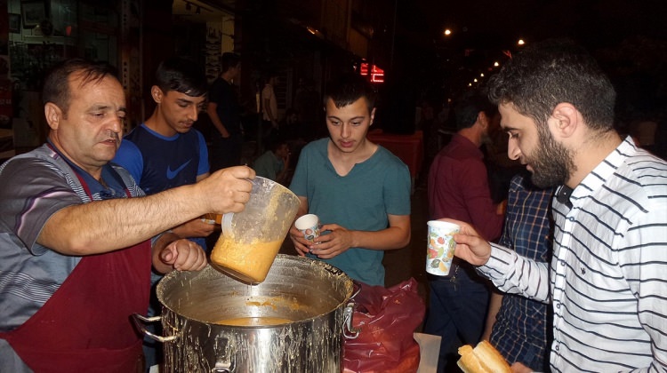 Karlıova'da Darbe Girişimi Protesto Edildi