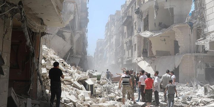 Alçak Rus Jetleri Halep'te Çarşıya Bombaladı: 10 ölü, 15 yaralı
