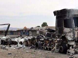 Bingöl'de Teröristler 5 Araç Yaktı