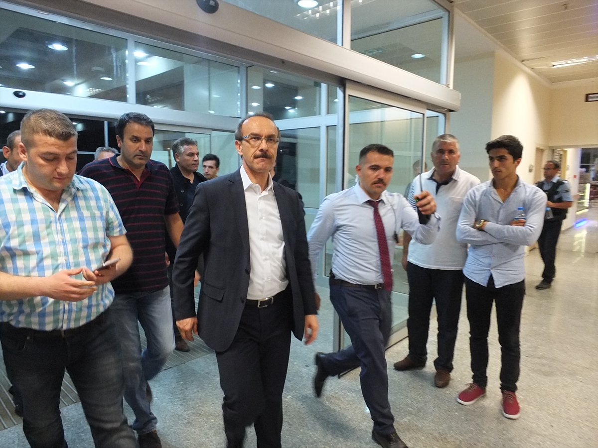 Muş Valisi Yaralı Polisleri Ziyaret Etti