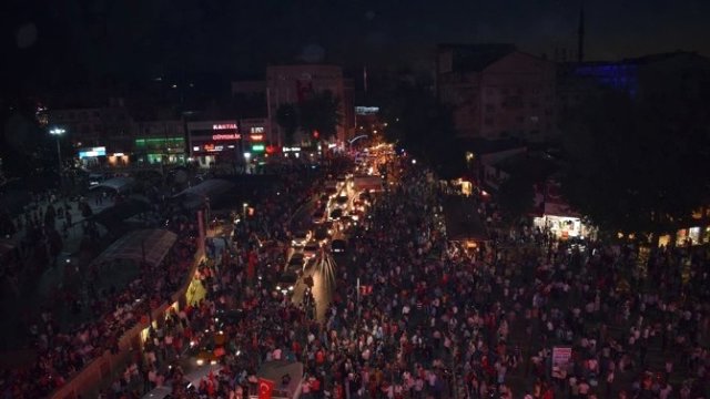 Malatya, Gaziantep Ve Adıyaman'da Halk Tek Yürek