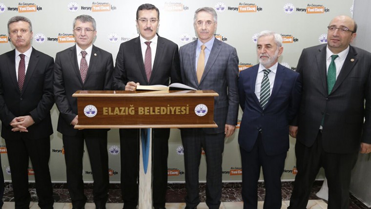 Gümrük Ve Ticaret Bakanı Tüfenkci:Elazığ Belediyesini ziyaret etti