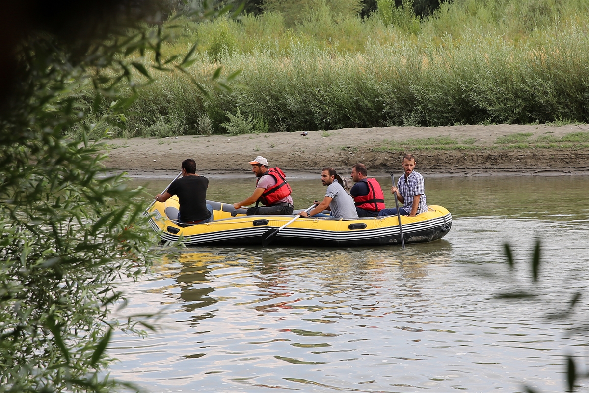 Erzincan'da Nehire Giren Bir Kişiden Haber Alınamıyor
