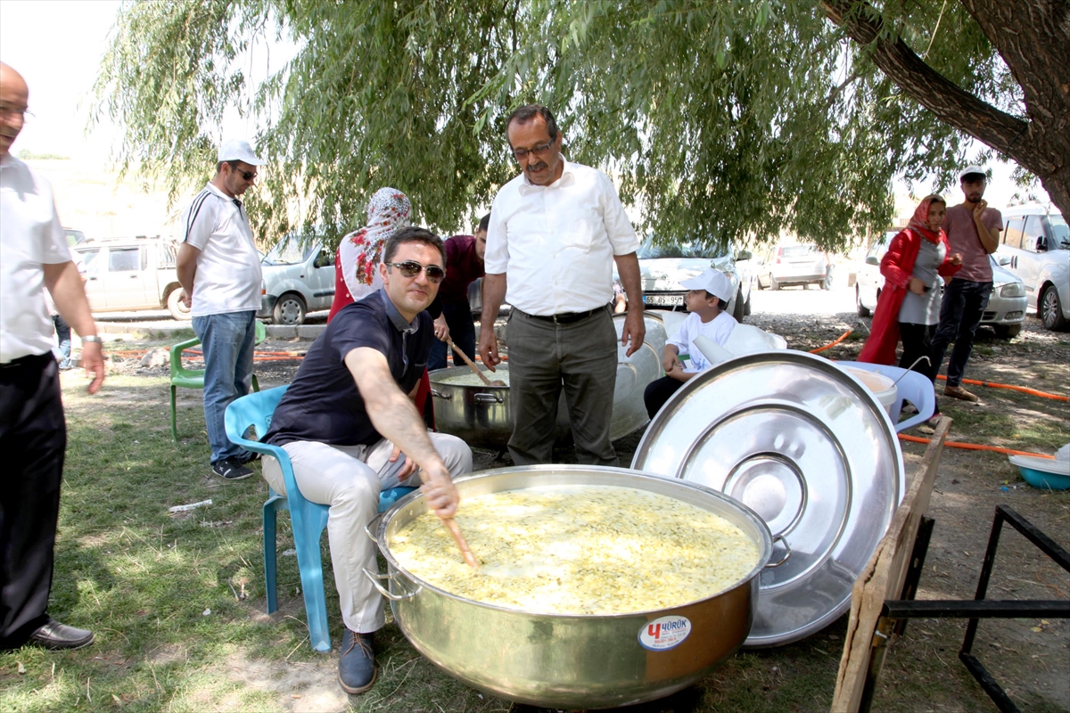 Bitlis'te Ayran Aşı Festivali Düzenlendi