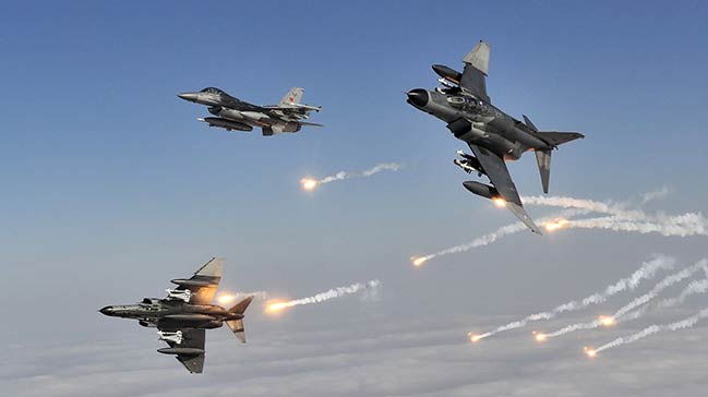TSK Kuzey Irak'a Hava Harekatı Düzenledi