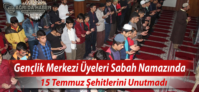 Ağrı'da Gençlik Merkezi Üyesi Gençler Sabah Namazında Buluştu