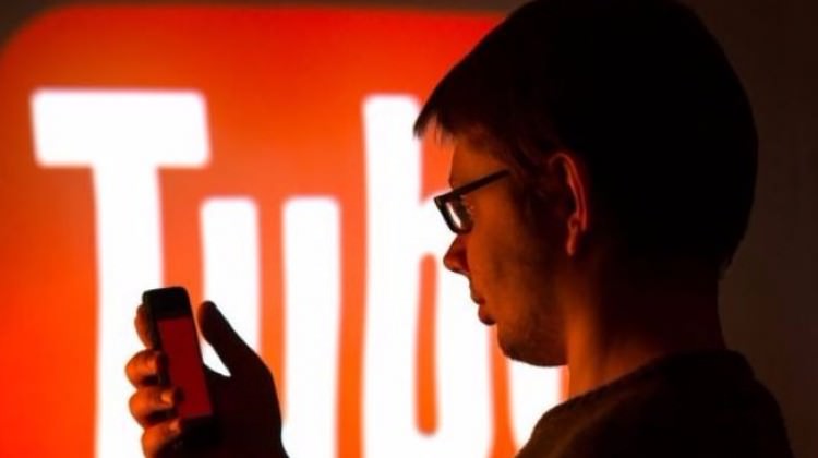 Türk Gençleri Video Çekerek Gelir Elde Ediyorlar Türk Gençleri Video Çekerek Gelir Elde Ediyorlar