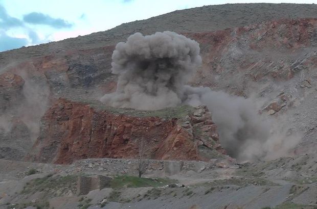 Bayramı Kana Bulamak İsteyen teröristlerin bombalı aracı imha edildi