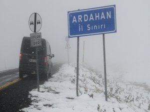Ardahan'da Eylül Ayında Kar Yağışı