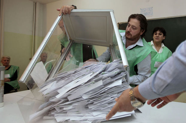 Gürcistan'daki seçimlerde hile iddiası ! Gürcistan'da işler karışık ?