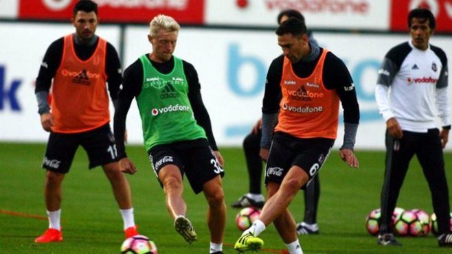 Beşiktaş Kayseri'ye 5 eksikle gitti ? Neden !