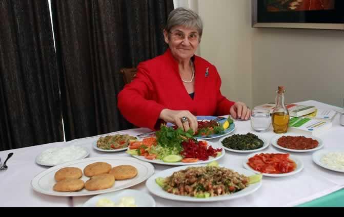 Prof. Dr. Canan Karatay,Türkiye'yi kıtlıktan engelleyeceğini iddia etti