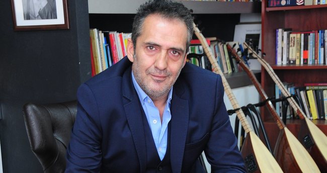 Sanatçı Yavuz Bingöl köprüde hayat kurtardı ! İşte o anlar !