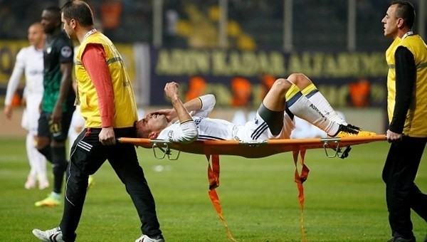 Van Persie krizine, hem Akhisar'dan, hem de TFF'den açıklama geldi ?