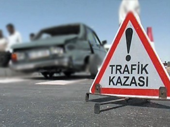 Van'ın Çaldıran ilçesinde Trafik Kazası: 3 Yaralı
