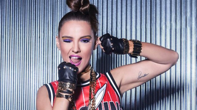 Demet Akalın'dan Klip Müjdesi Yeni Klipten Kısa bir video ?