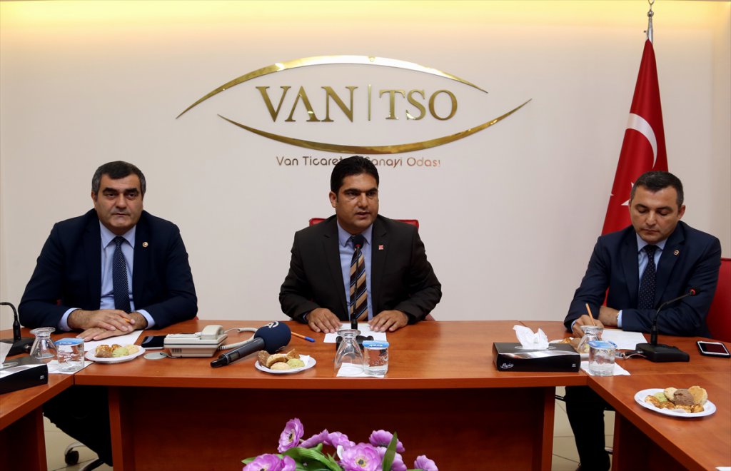 Chp Milletvekilleri Van'da Stk'ları Dinledi