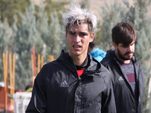 Yeni Malatyasporlu Futbolcu Murat Akça: