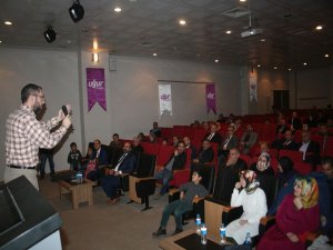 Temel Uğur Lisesi tarafından velilere Seminer