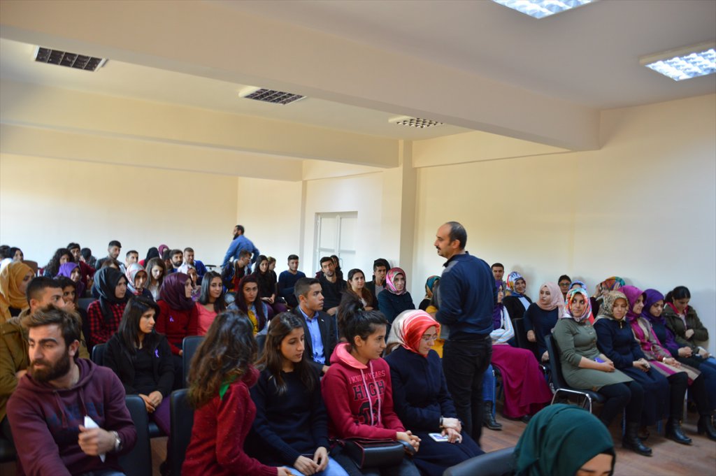 Muş'ta Myo Öğrencilerinden Anlamlı Bağış